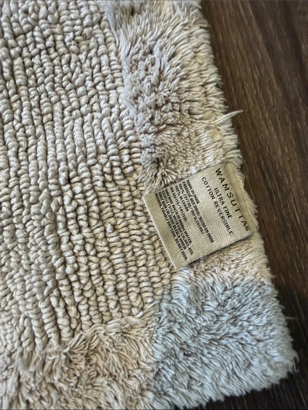 EUC Wamsutta 23x18 Bath Mat